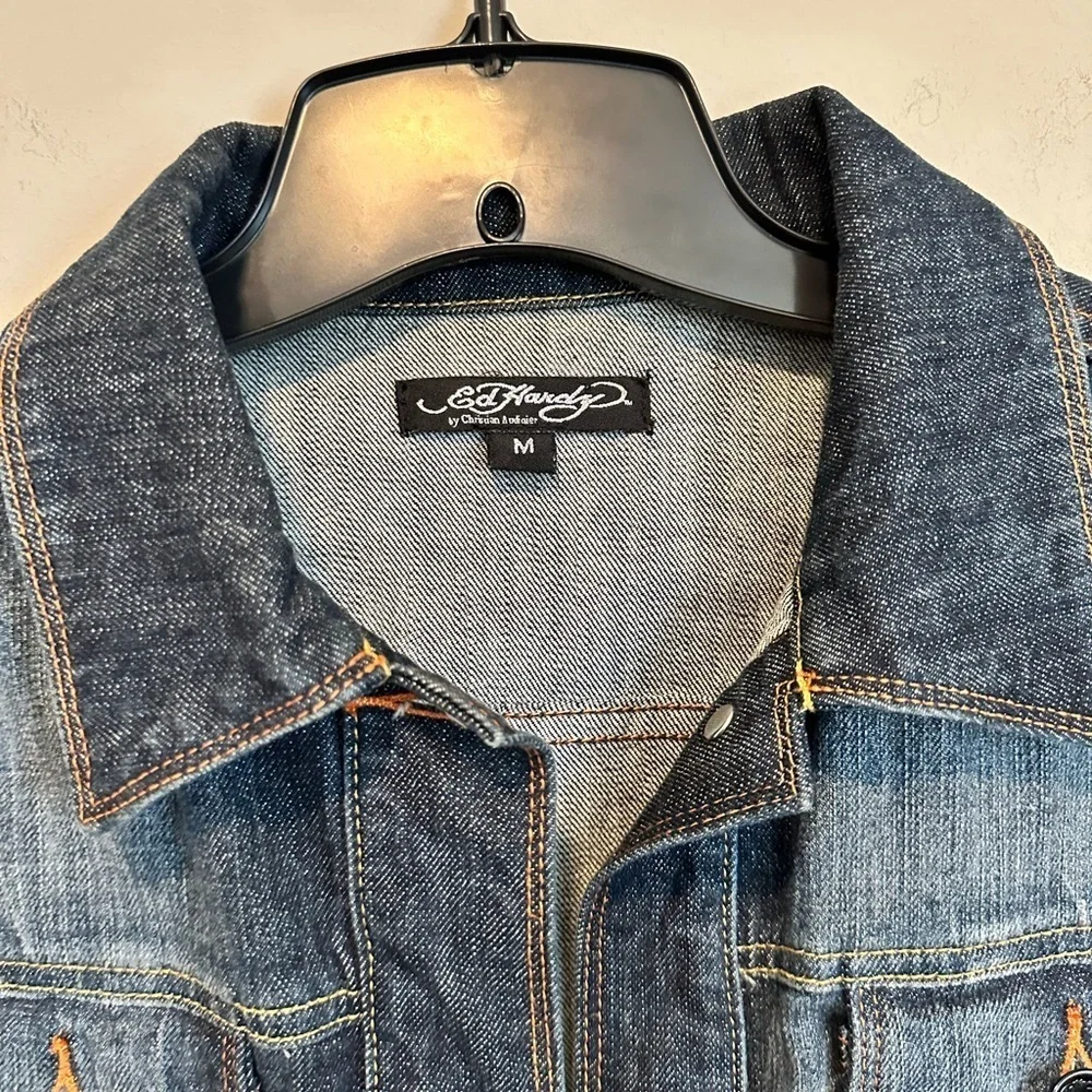 ED HARDY RHINESTONE TATTOO DENIM TRUCKER JACKET | Size Medium | EUC - Picture 5 of 9